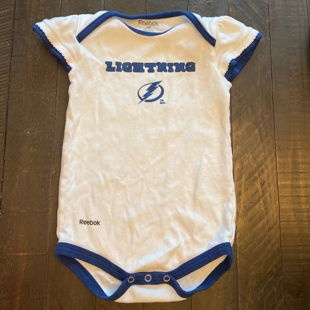 Reebok Retro Tampa Bay Lightning Onsie Go Bolts